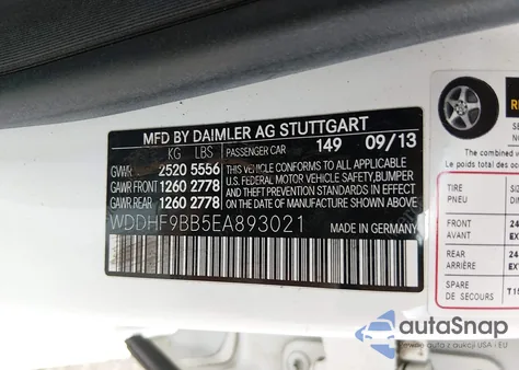 2014 Mercedes-Benz E 550 4Matic z USA, uszkodzony, nr VIN WDDHF9BB5EA893021